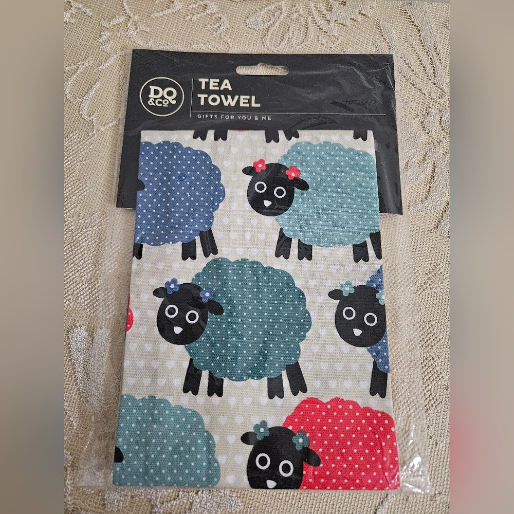 DQ & Co Missy Sheep 100% Cotton Tea Towel